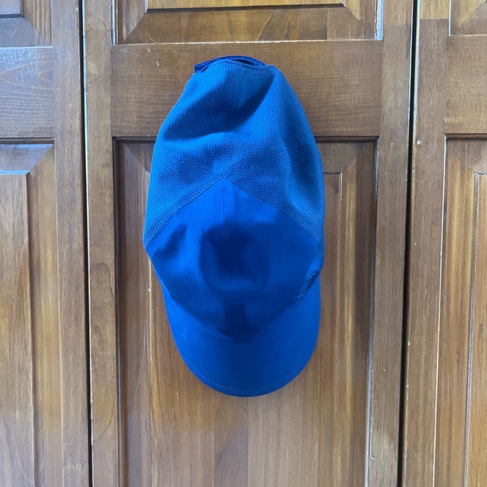 Vineyard Vines Dark Blue Performance Cap - Picture 5 of 6